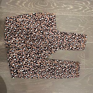 aeire cheetah leggings